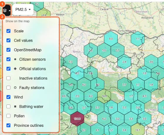 The Layers menu open on the map, with the scale, cell values, citizen sensors, official stations, wind, pollen, bathing water, province outlines, inactive stations and faulty stations as checkboxes.