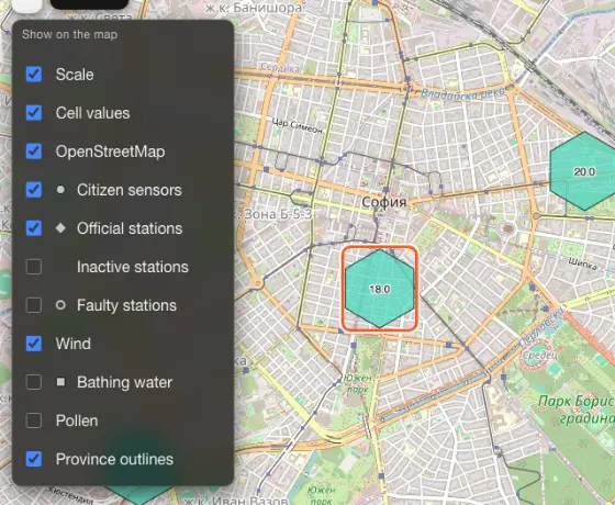 The map with official stations switched on and the metric menu showing the extra pollutants.